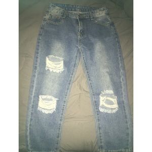 Ripped boyfriend/ankle jeans
